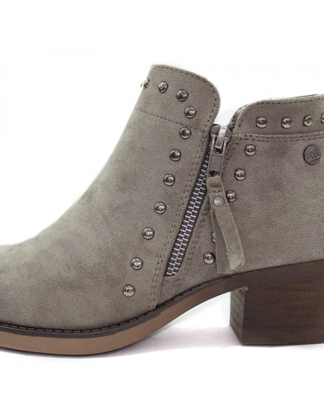 Botines para mujer, marca XTI, color Gris.