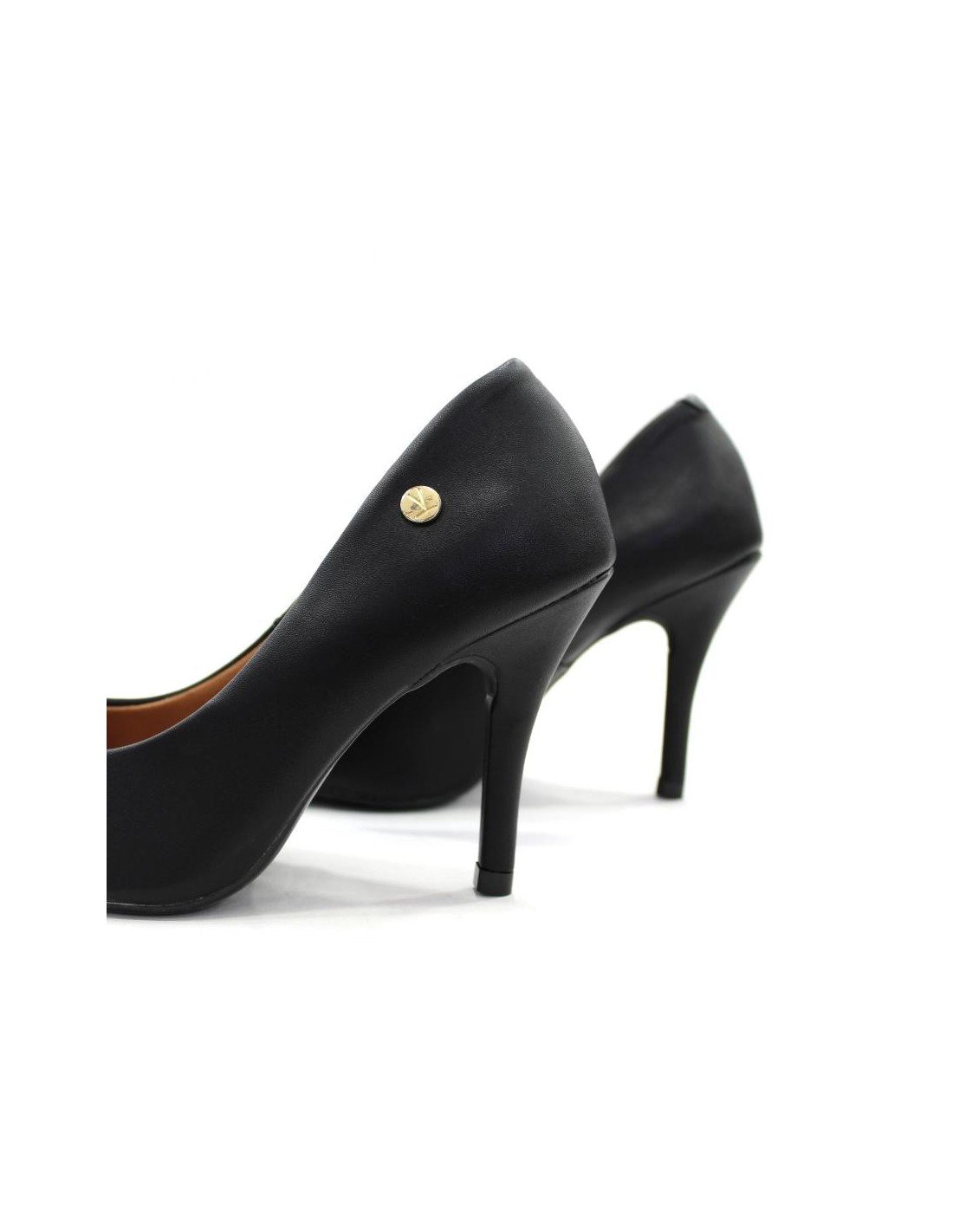 Tacones para mujer marca Vizzano, color Negro.