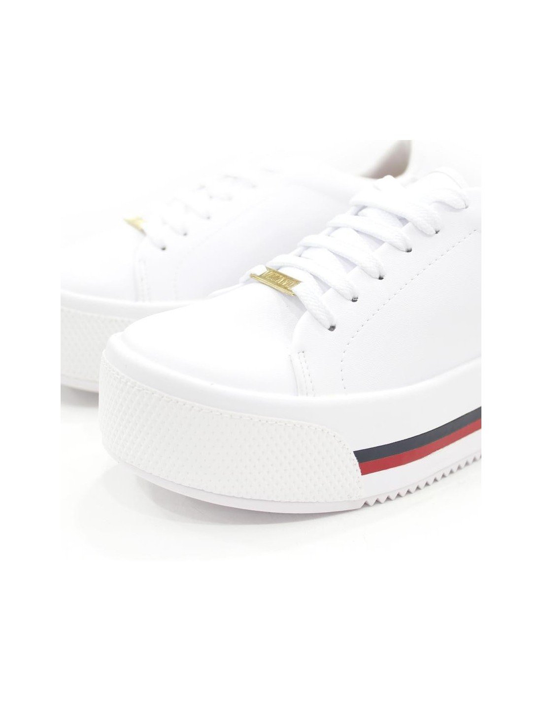 Tenis para mujer marca Vizzano, Color Blanco.